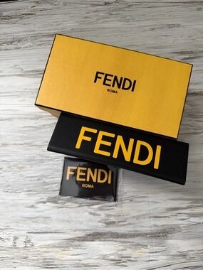 New Fendi Yellow and Black Logo Glasses case and box